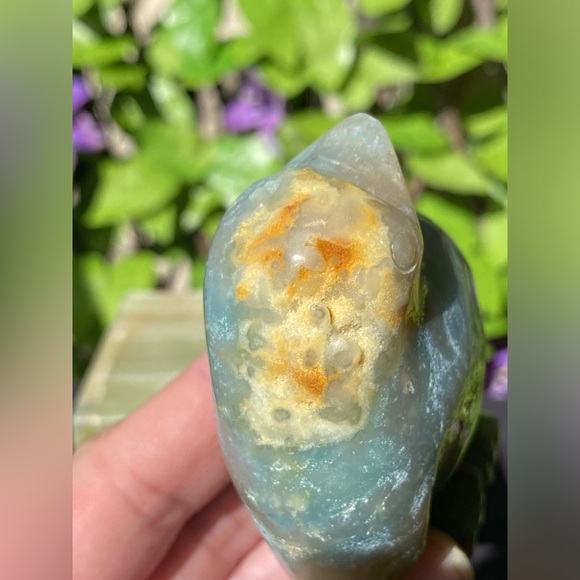 Caribbean Calcite Penguin - Picture 12 of 15